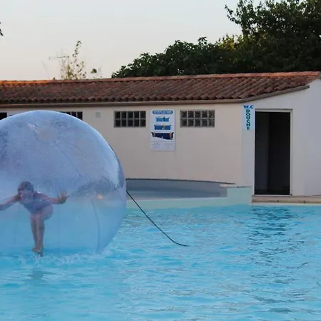 Mobil Confortable - 2 Pers. - Api-1-52-2854 Les Achards (Vendee)